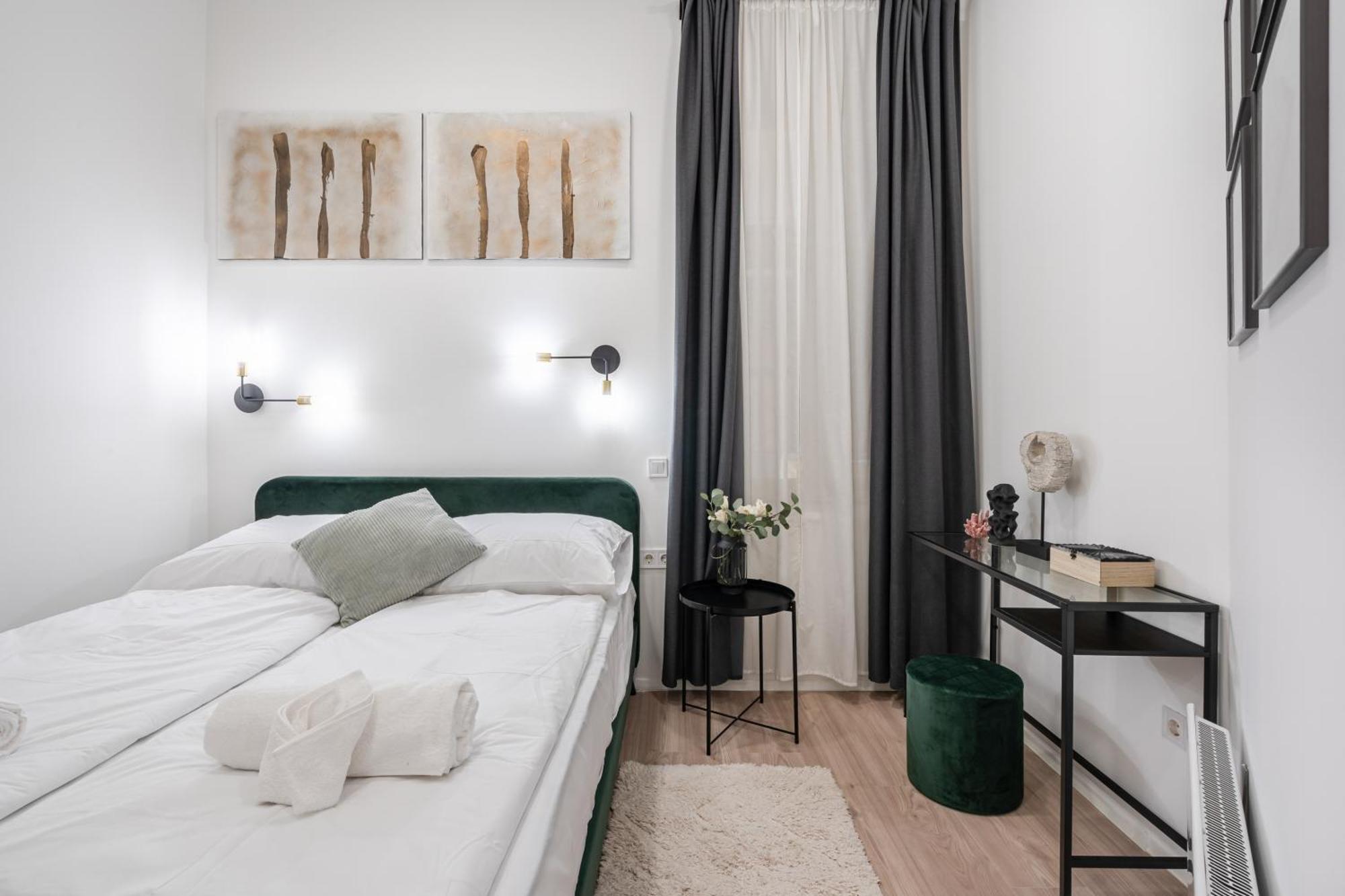Ferienwohnung Kl31 - Urban Escape - Prime Location - Klauzal Square By Bqa Budapest Exterior foto