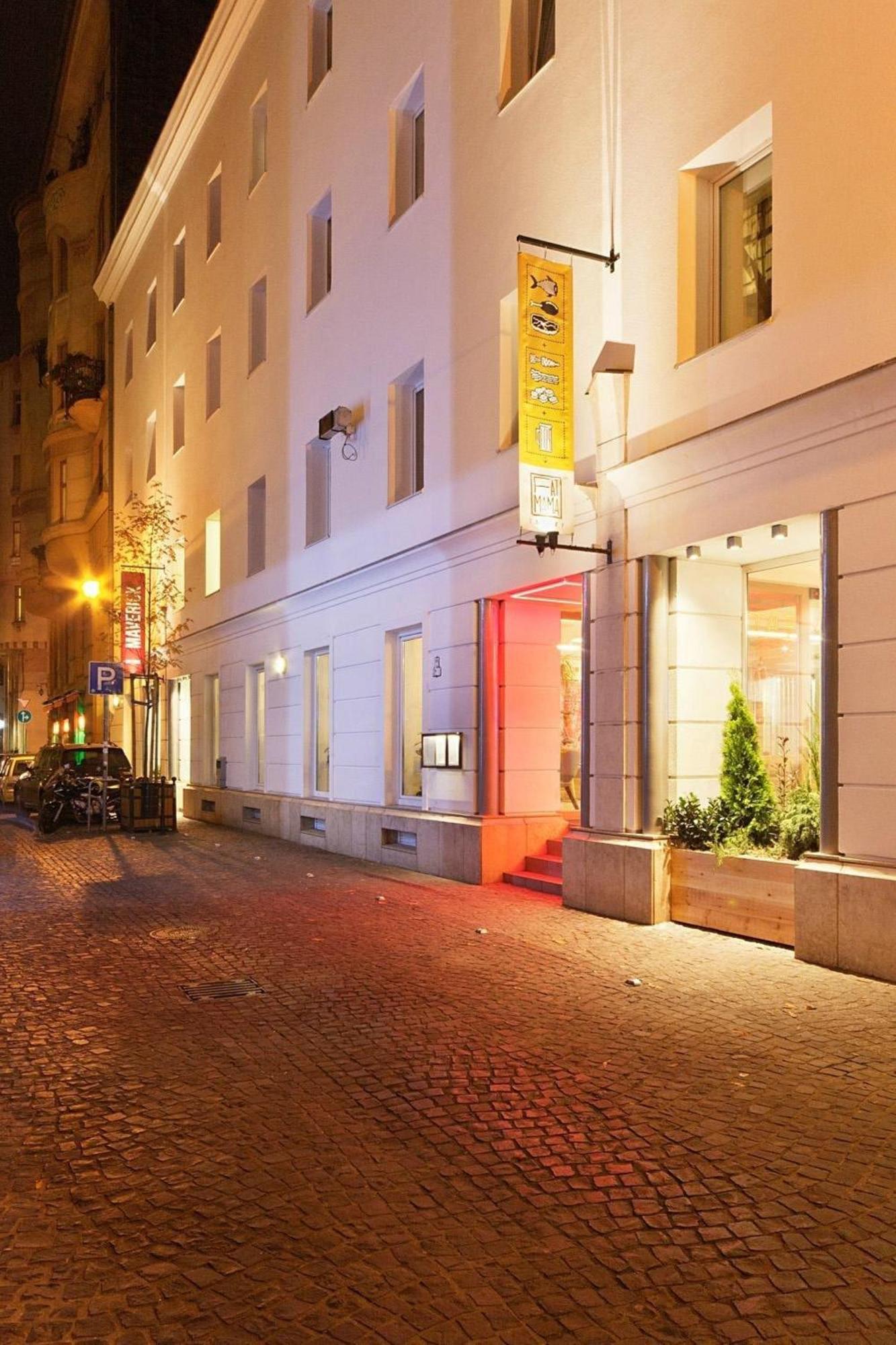 Ferienwohnung Kl31 - Urban Escape - Prime Location - Klauzal Square By Bqa Budapest Exterior foto